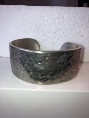 Salisbury Pewter March Floral Etched Cuff Bracelet